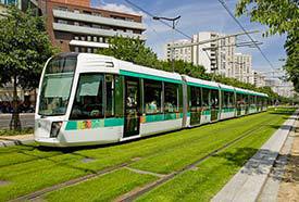 tram_3_on_grass_blvd_kellerman_13th_arr_place_d_italie_quartier_pto_marc_bertrand_164-32